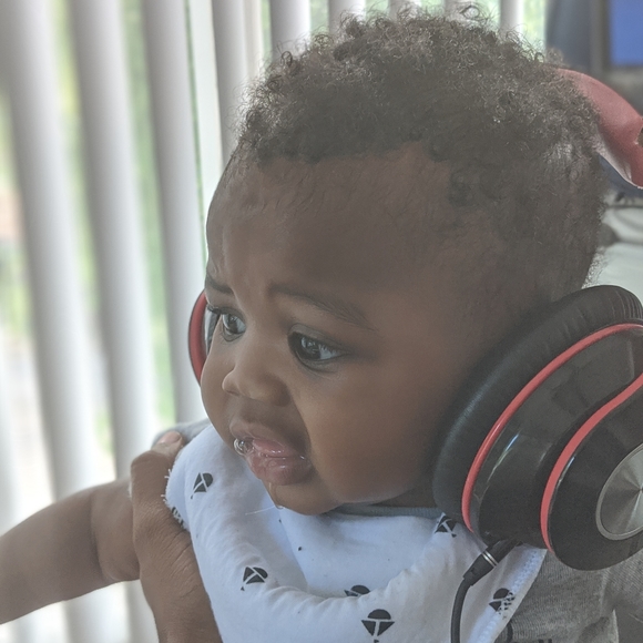 Meet your Posher, Sade - Picture 5 of 11